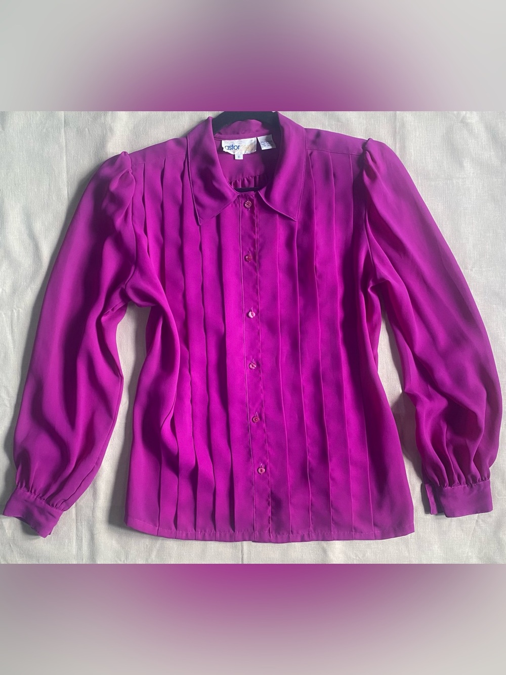 Astor One Vintage Size 10 Magenta Long Sleeve Pleated Top